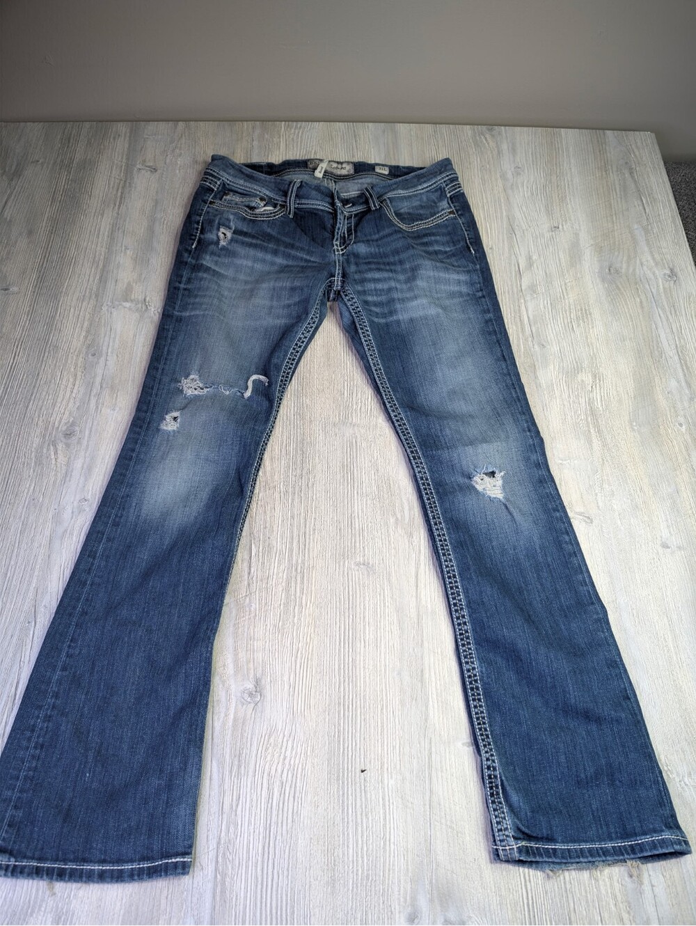 BKE Sabrina Boot Cut Jeans Size 31x33 1/2 Distressed Blue Denim